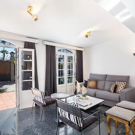 Exclusive With Private Pool Holiday home *